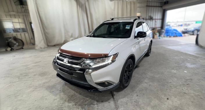 Thumbnail: 2018 Mitsubishi Outlander - 1