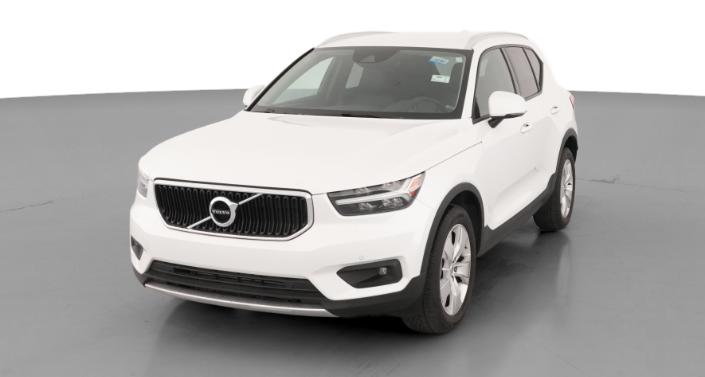 Thumbnail: 2022 Volvo XC40 - 1