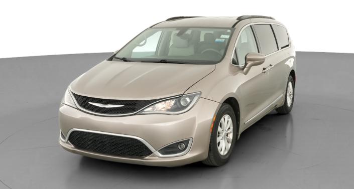 Thumbnail: 2017 Chrysler Pacifica - 1