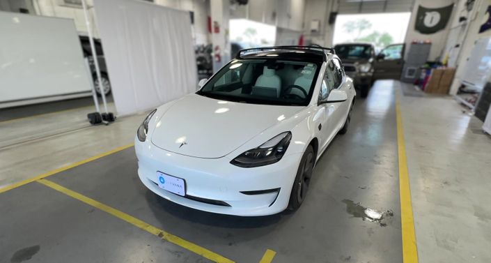 Thumbnail: 2021 Tesla Model 3 - 1