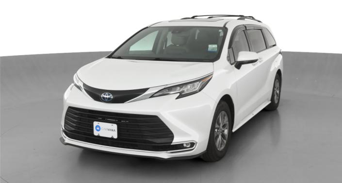 Thumbnail: 2022 Toyota Sienna - 1