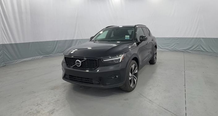 Thumbnail: 2024 Volvo XC40 - 1