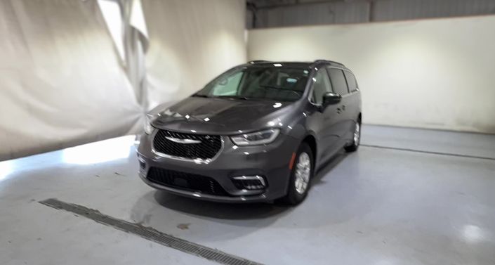 Thumbnail: 2022 Chrysler Pacifica - 1