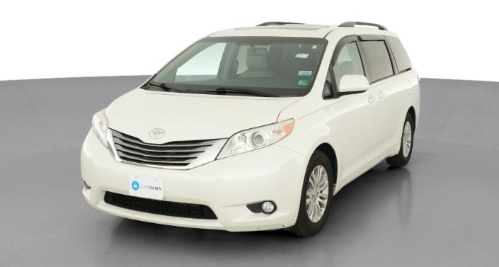 Thumbnail: 2017 Toyota Sienna - 1