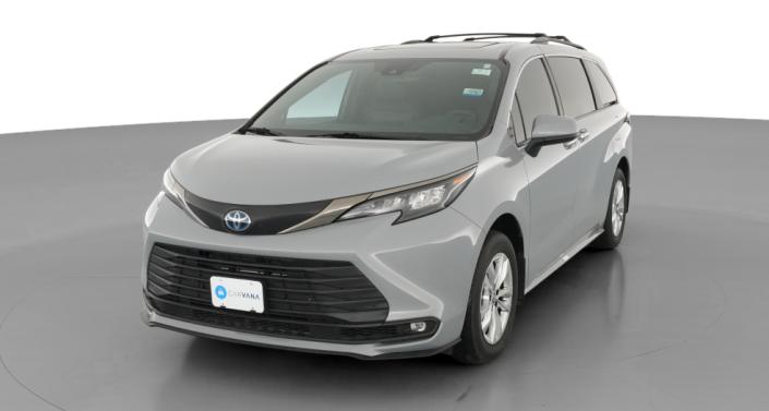 Thumbnail: 2023 Toyota Sienna - 1
