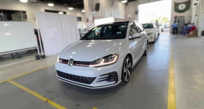 Thumbnail: 2020 Volkswagen Golf - 1
