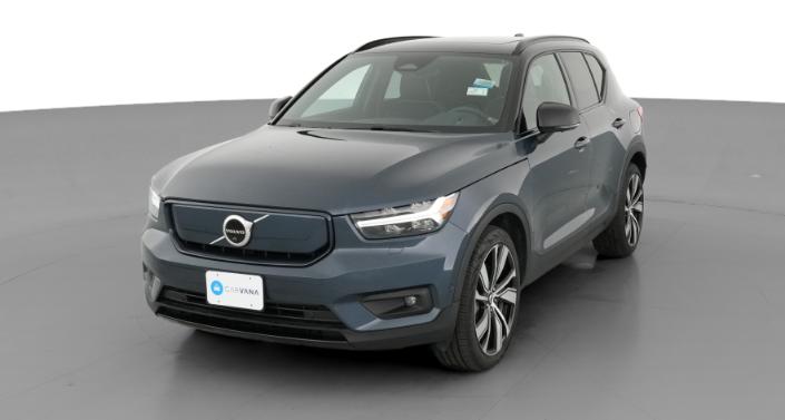 Thumbnail: 2022 Volvo XC40 - 1