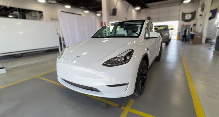 Thumbnail: 2023 Tesla Model Y - 1