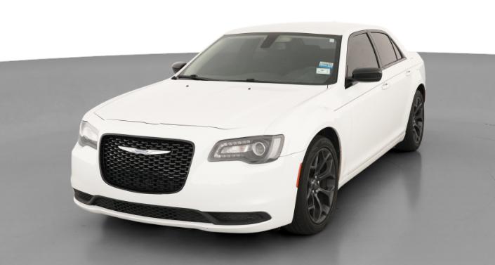 Thumbnail: 2019 Chrysler 300 - 1