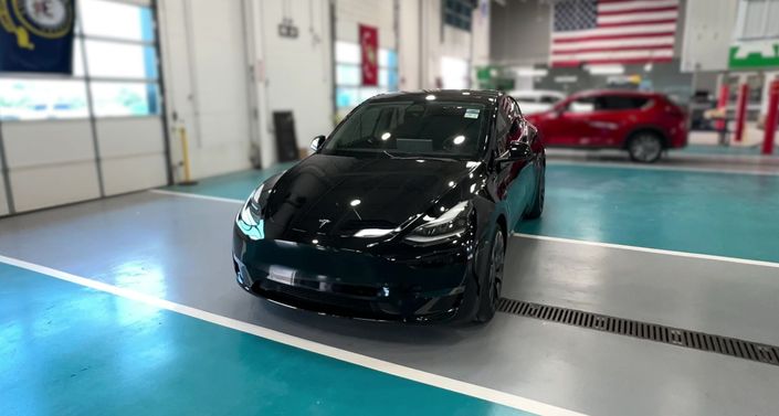 Thumbnail: 2022 Tesla Model Y - 1