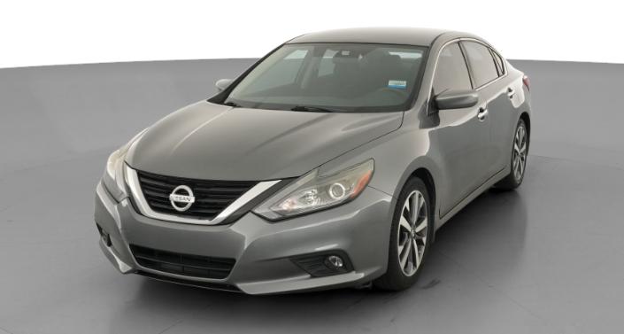 Thumbnail: 2017 Nissan Altima - 1