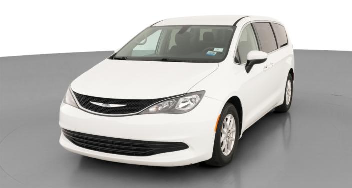 Thumbnail: 2017 Chrysler Pacifica - 1