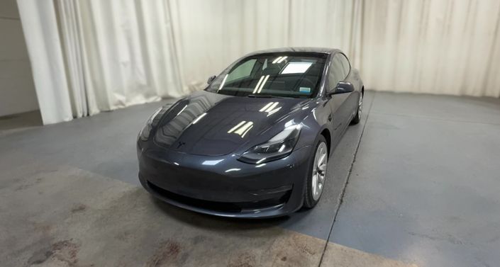Thumbnail: 2022 Tesla Model 3 - 1