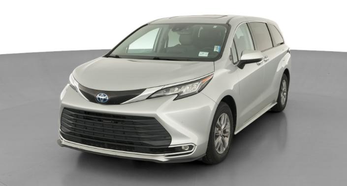 Thumbnail: 2022 Toyota Sienna - 1