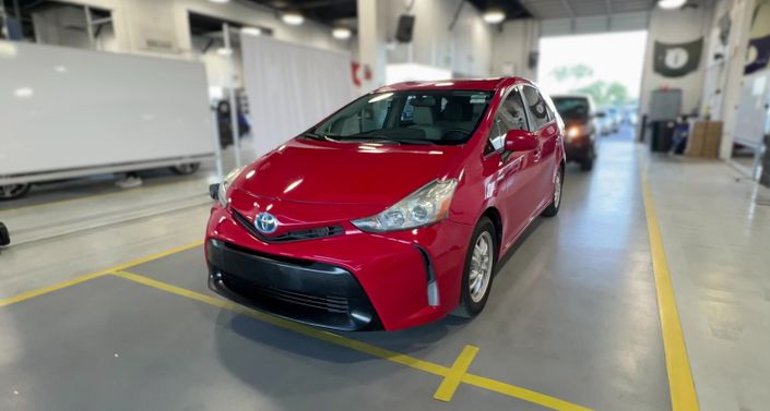 Thumbnail: 2015 Toyota Prius v - 1