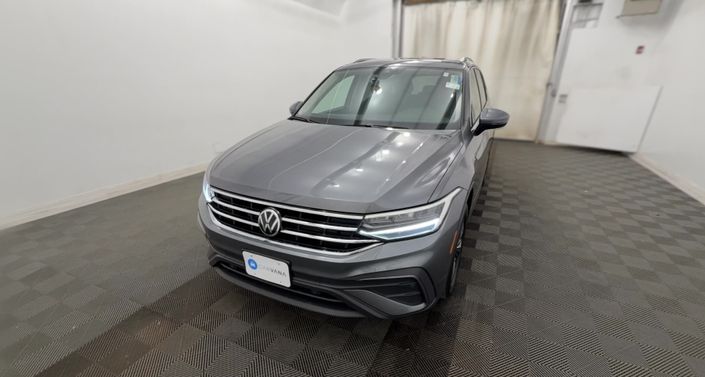Thumbnail: 2024 Volkswagen Tiguan - 1