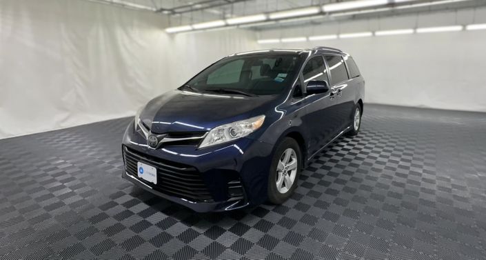 Thumbnail: 2019 Toyota Sienna - 1