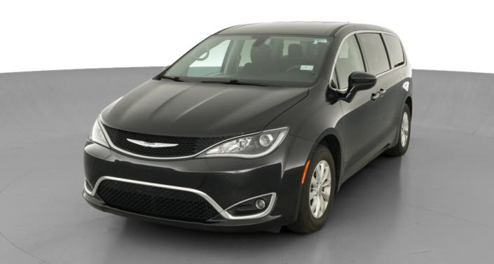 Thumbnail: 2018 Chrysler Pacifica - 1