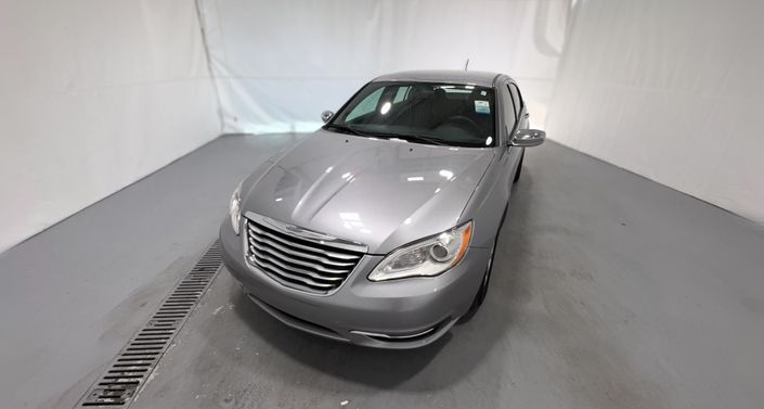 Thumbnail: 2013 Chrysler 200 - 1