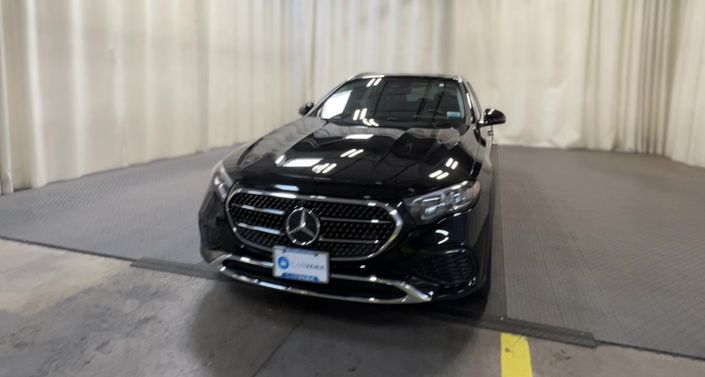 Thumbnail: 2025 Mercedes-Benz E-Class - 1