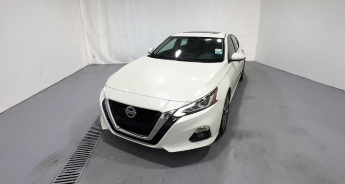 Thumbnail: 2019 Nissan Altima - 1