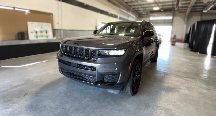 Thumbnail: 2024 Jeep Grand Cherokee L - 1