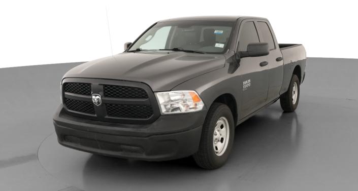 Thumbnail: 2019 RAM 1500 Classic - 1