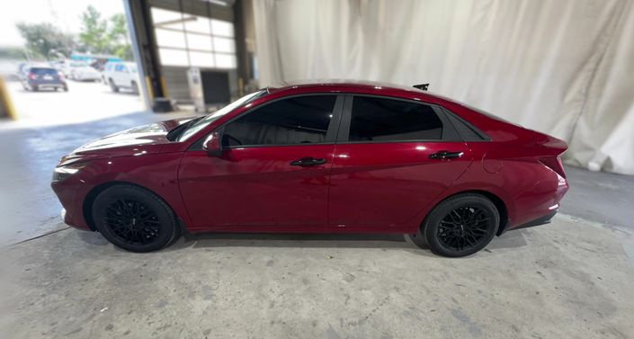 Thumbnail: 2023 Hyundai Elantra - 1