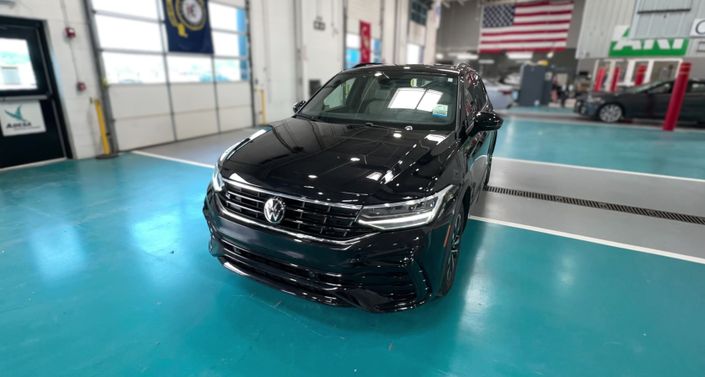 Thumbnail: 2024 Volkswagen Tiguan - 1