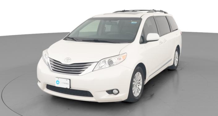 Thumbnail: 2017 Toyota Sienna - 1