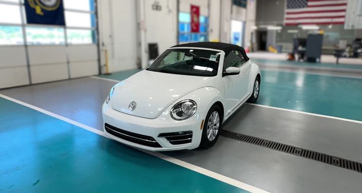 Thumbnail: 2017 Volkswagen Beetle - 1