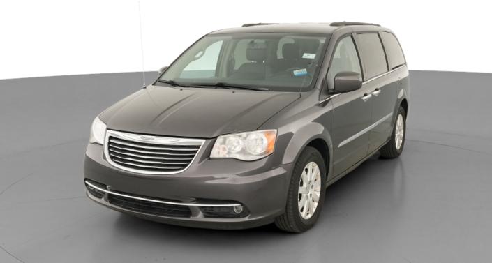 Thumbnail: 2016 Chrysler Town & Country - 1