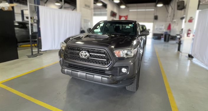 Thumbnail: 2016 Toyota Tacoma - 1