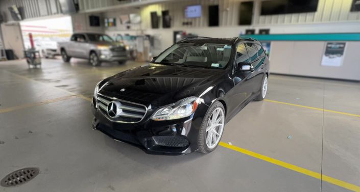 Thumbnail: 2016 Mercedes-Benz E-Class - 1
