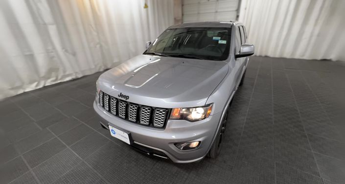 Thumbnail: 2019 Jeep Grand Cherokee - 1
