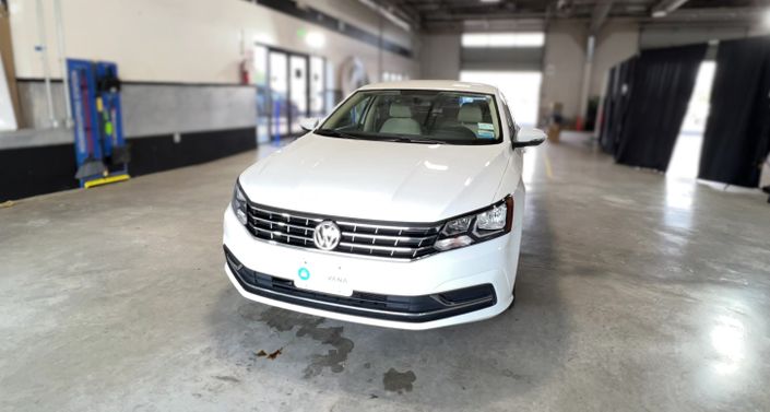 Thumbnail: 2017 Volkswagen Passat - 1