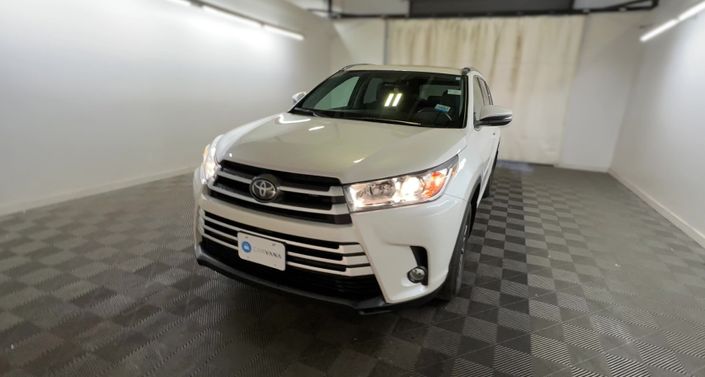 Thumbnail: 2019 Toyota Highlander - 1