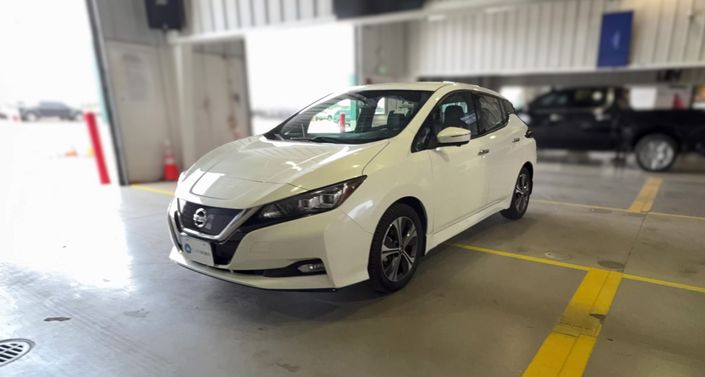 Thumbnail: 2020 Nissan Leaf - 1
