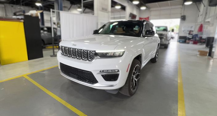 Thumbnail: 2022 Jeep Grand Cherokee - 1