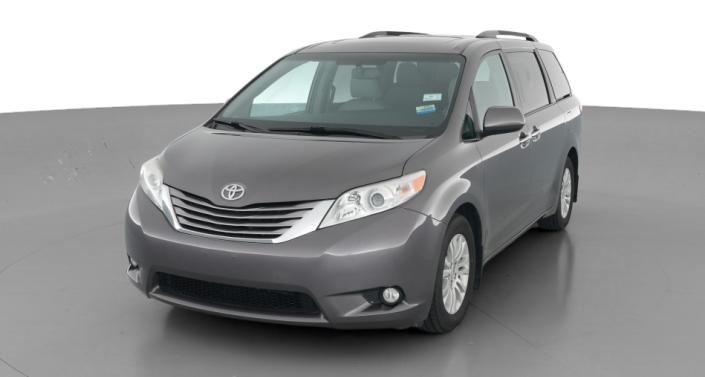 Thumbnail: 2017 Toyota Sienna - 1