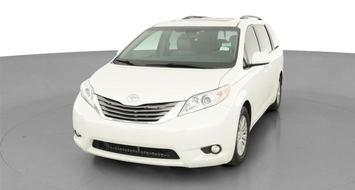 Thumbnail: 2017 Toyota Sienna - 1