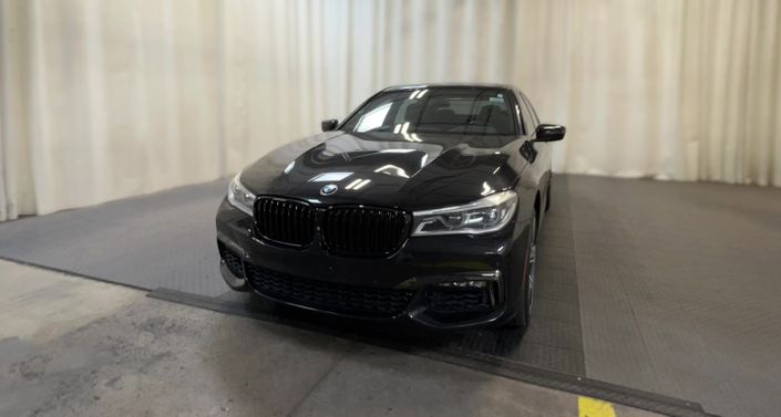 Thumbnail: 2016 BMW 7 Series - 1
