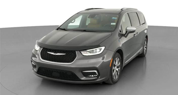 Thumbnail: 2022 Chrysler Pacifica - 1