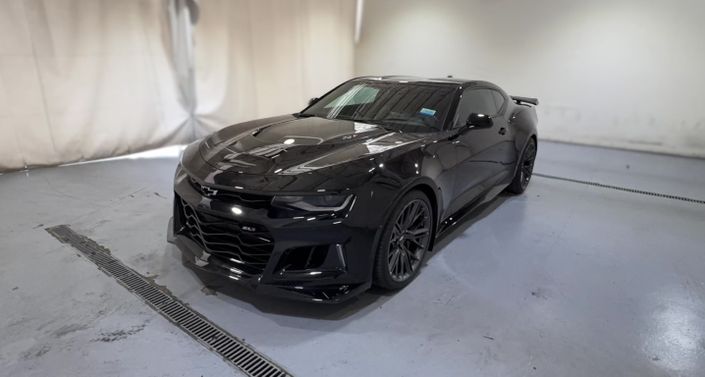 Thumbnail: 2018 Chevrolet Camaro - 1