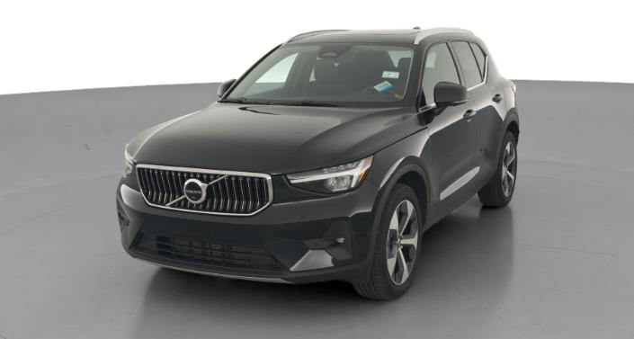 Thumbnail: 2023 Volvo XC40 - 1