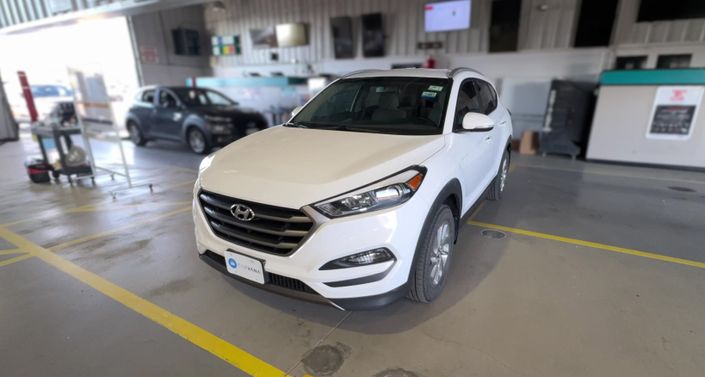 Thumbnail: 2016 Hyundai Tucson - 1