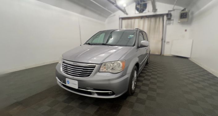 Thumbnail: 2014 Chrysler Town & Country - 1