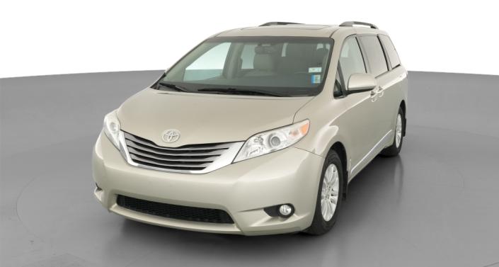 Thumbnail: 2017 Toyota Sienna - 1