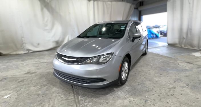 Thumbnail: 2018 Chrysler Pacifica - 1