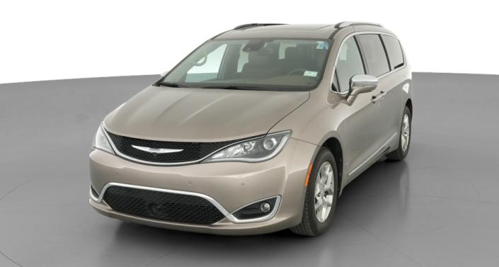Thumbnail: 2017 Chrysler Pacifica - 1